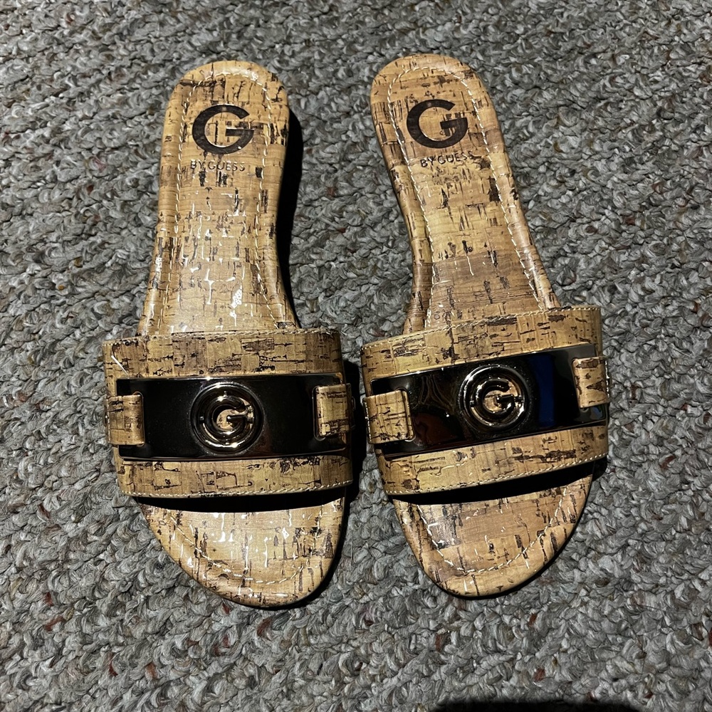 Women guess sandals